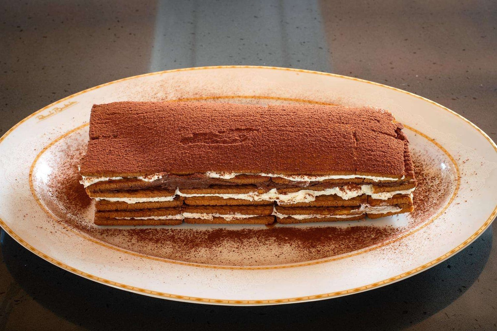 Pasta y tiramisú en grupo pequeño, Verona