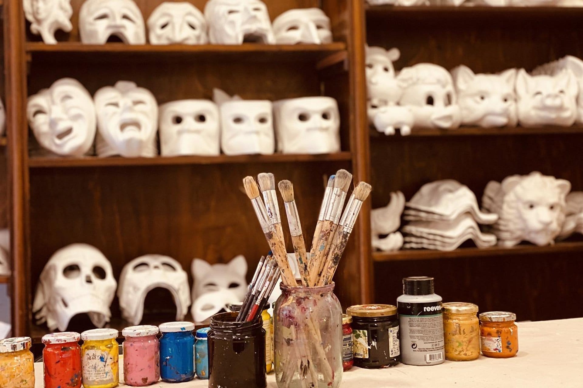 Taller de máscaras - Pintá tu propia máscara