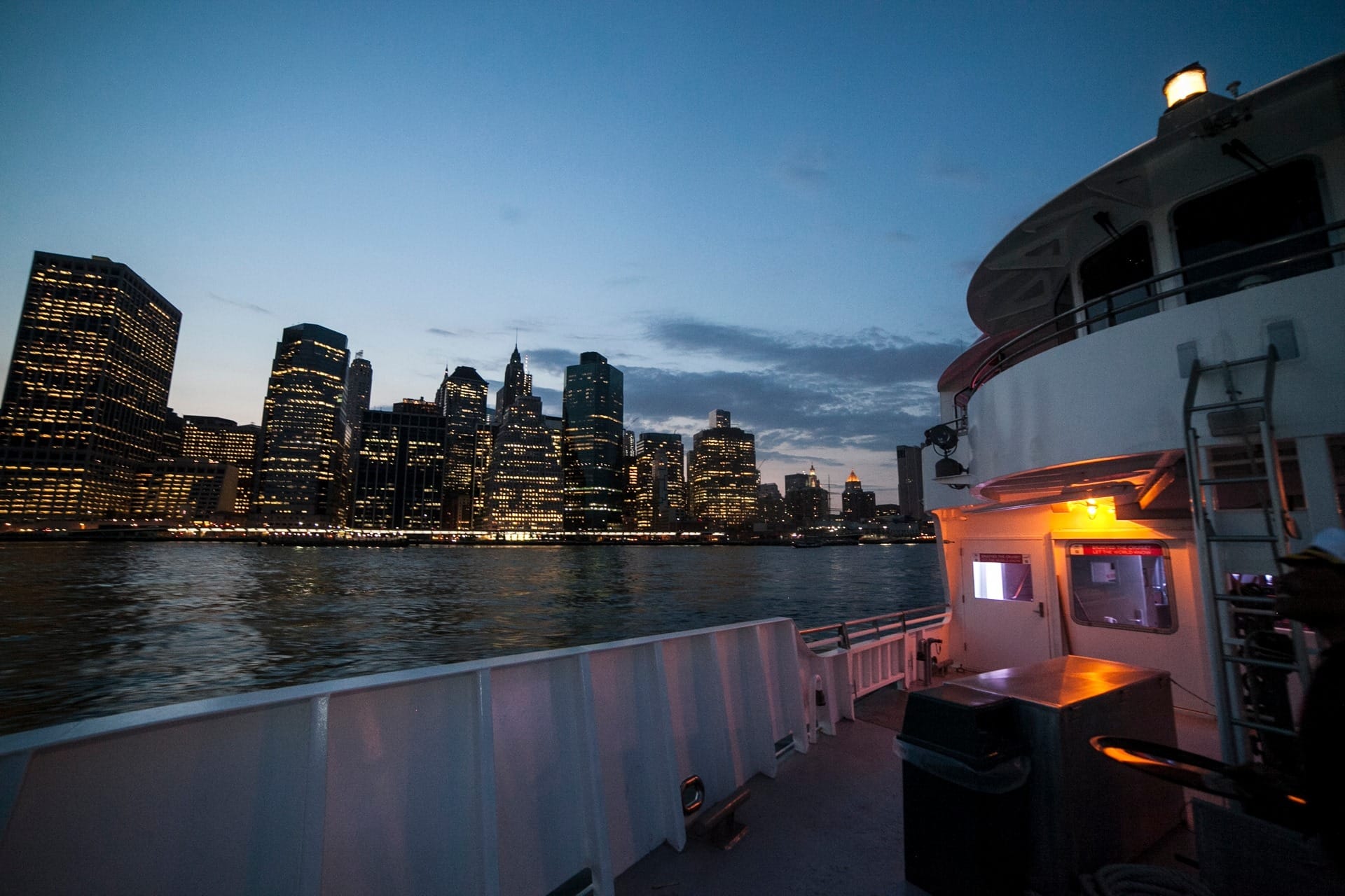 Crucero Nocturno Harbor Lights