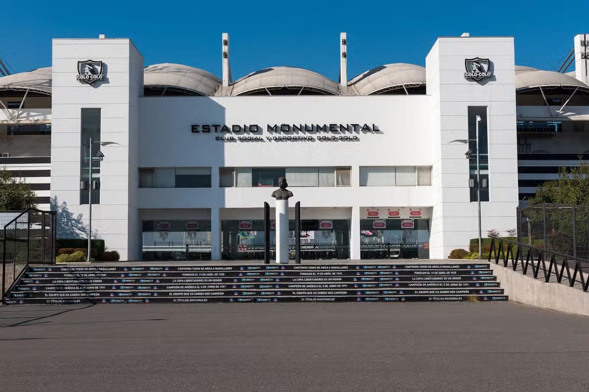 Museo y Estadio Monumental de Colo-Colo