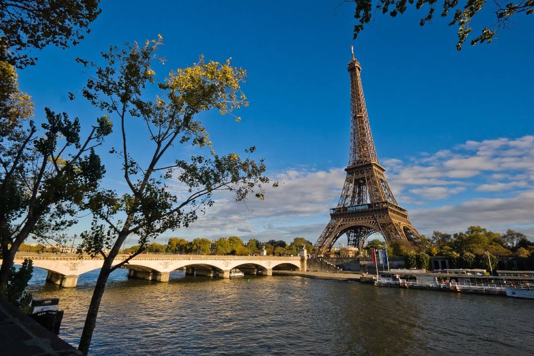 Día en París con almuerzo de 3 platos