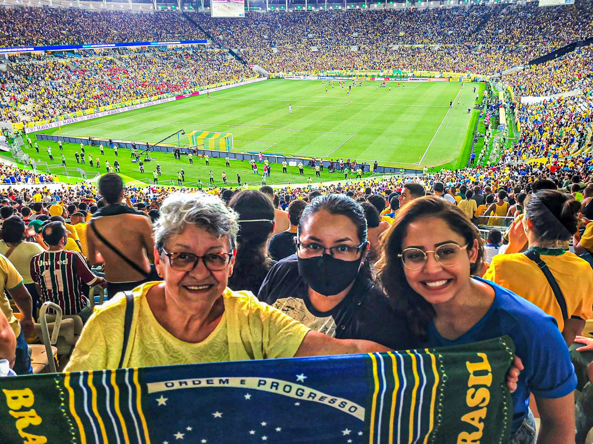 Partido de fútbol en Río con guía y traslado