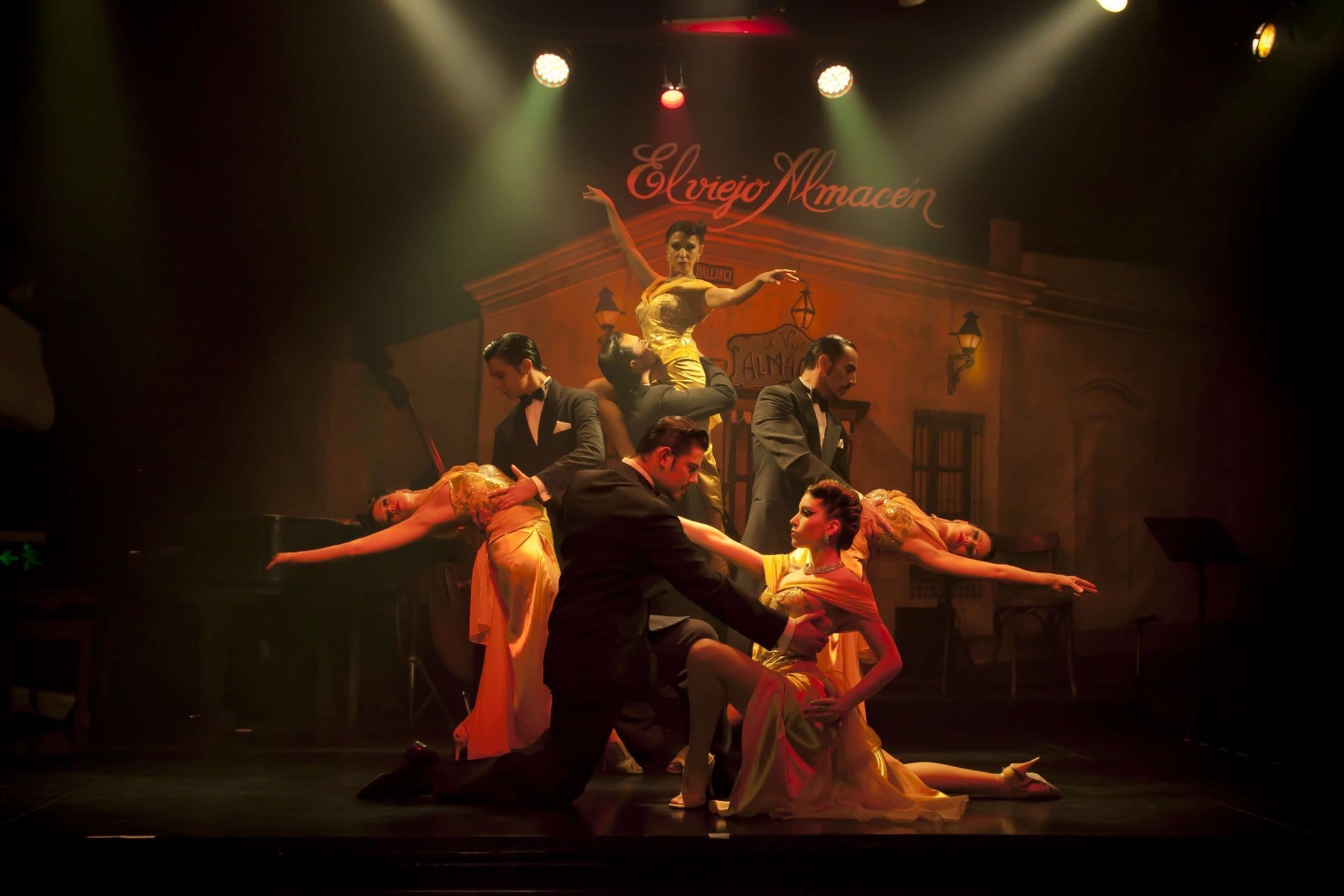 Show de tango en El Viejo Almacén