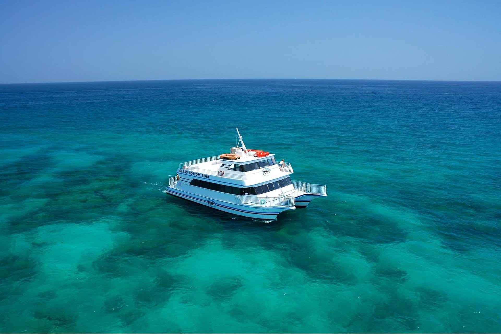 Barco con fondo de cristal en Key West