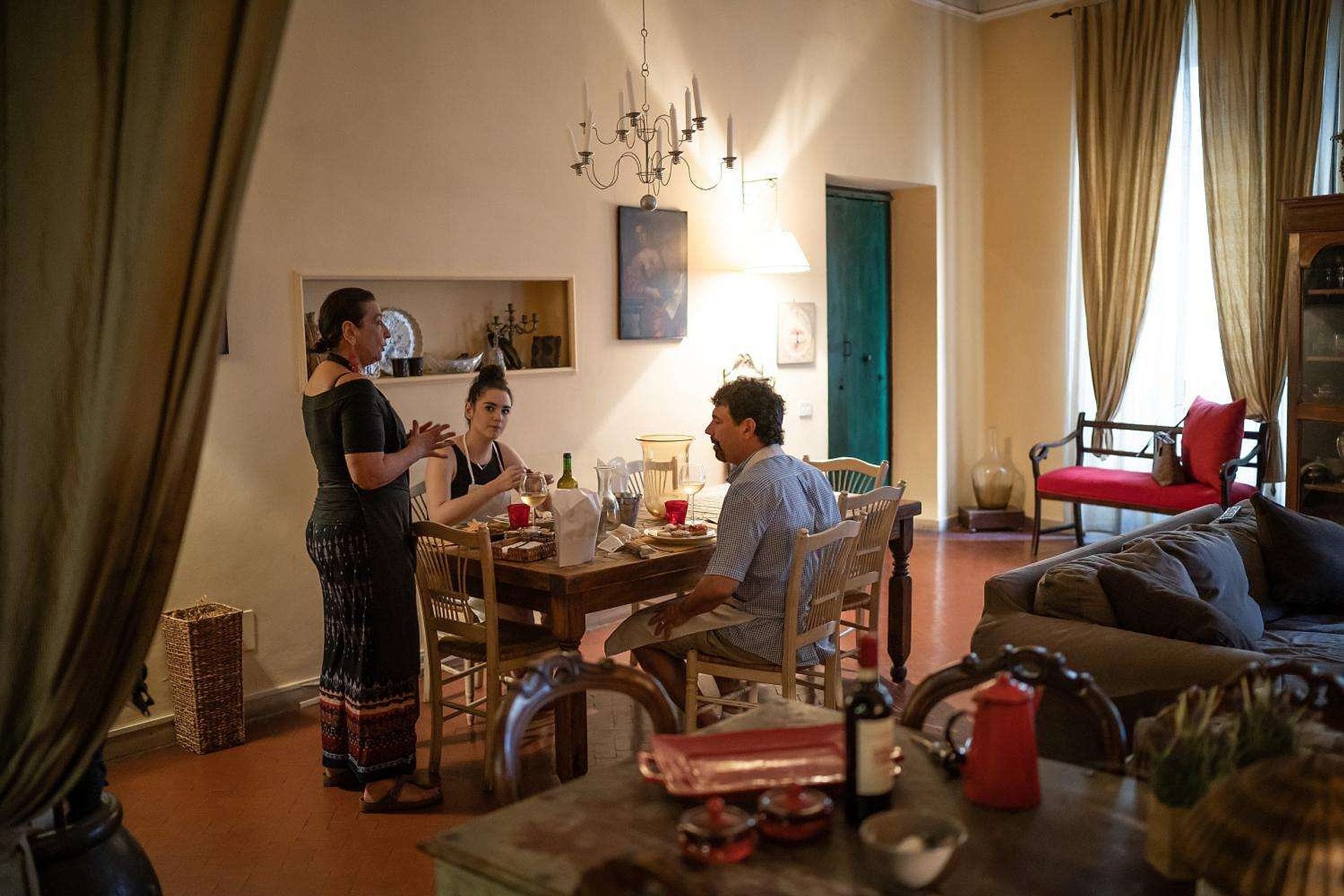 Almuerzo con familia italiana y vinos - Imagen 4