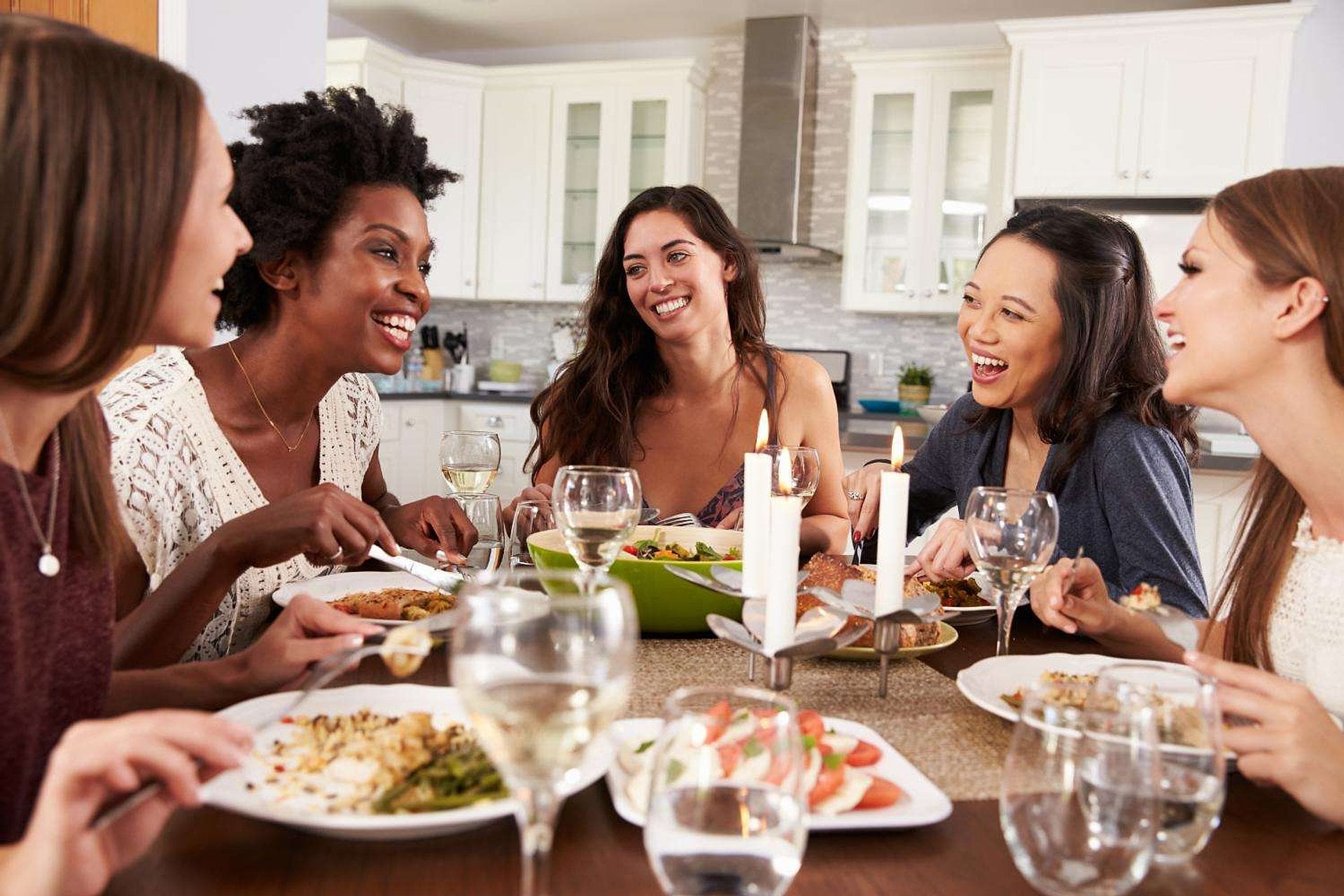 Almuerzo con familia italiana y vinos - Imagen 2