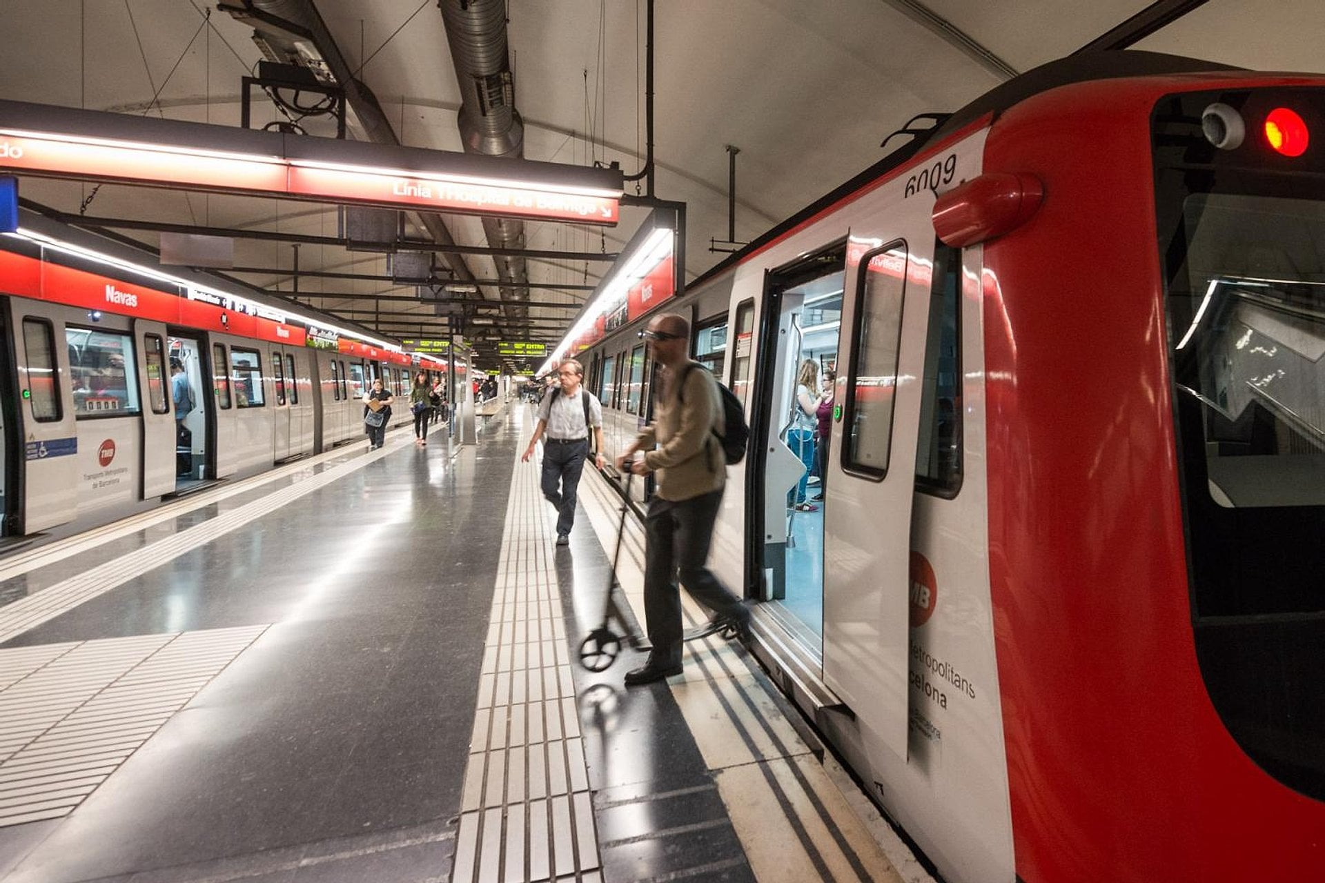 Hola Barcelona: tarjeta de transporte - Imagen 3