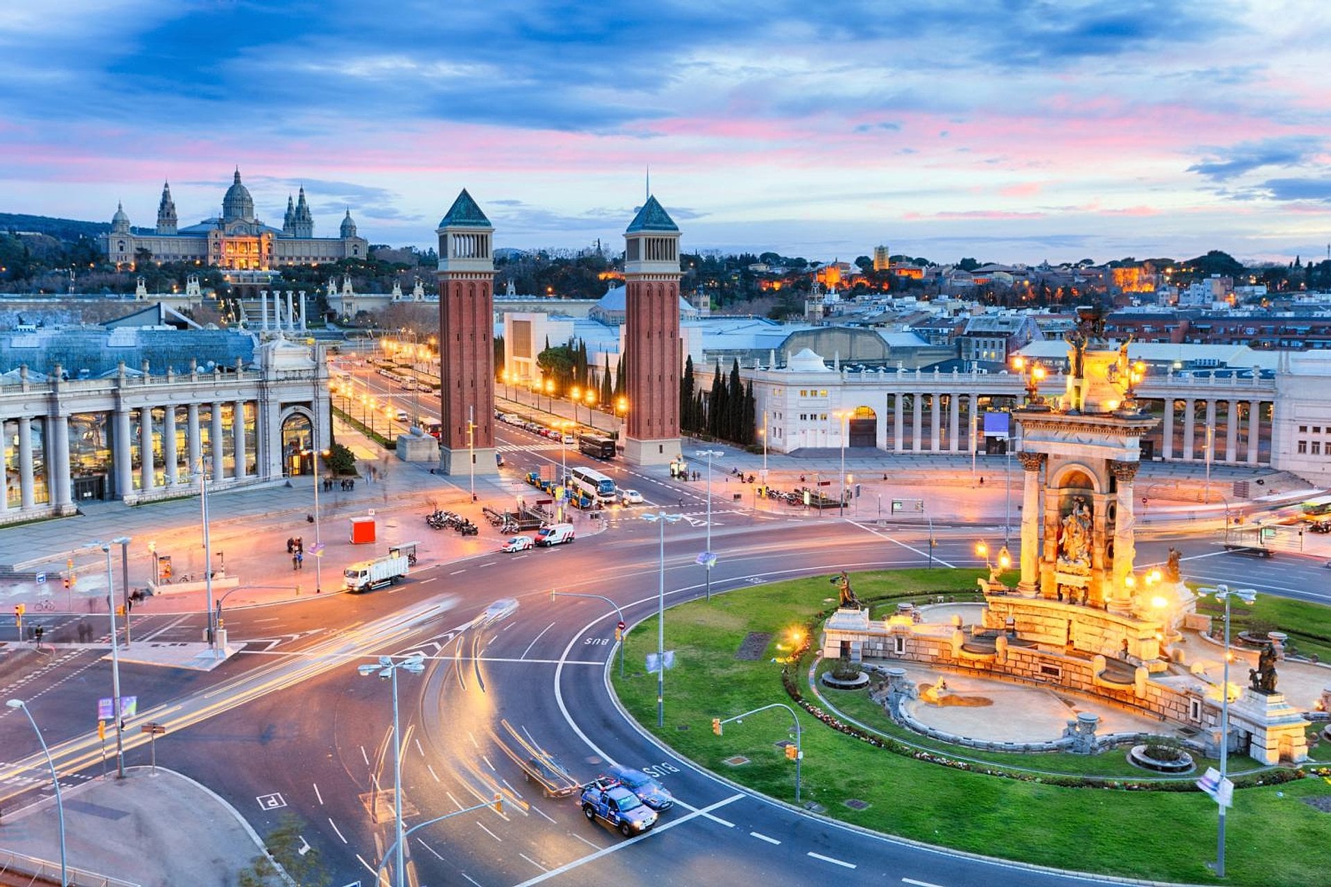 MoCo Barcelona y Teleférico de Montjuic - Imagen 4