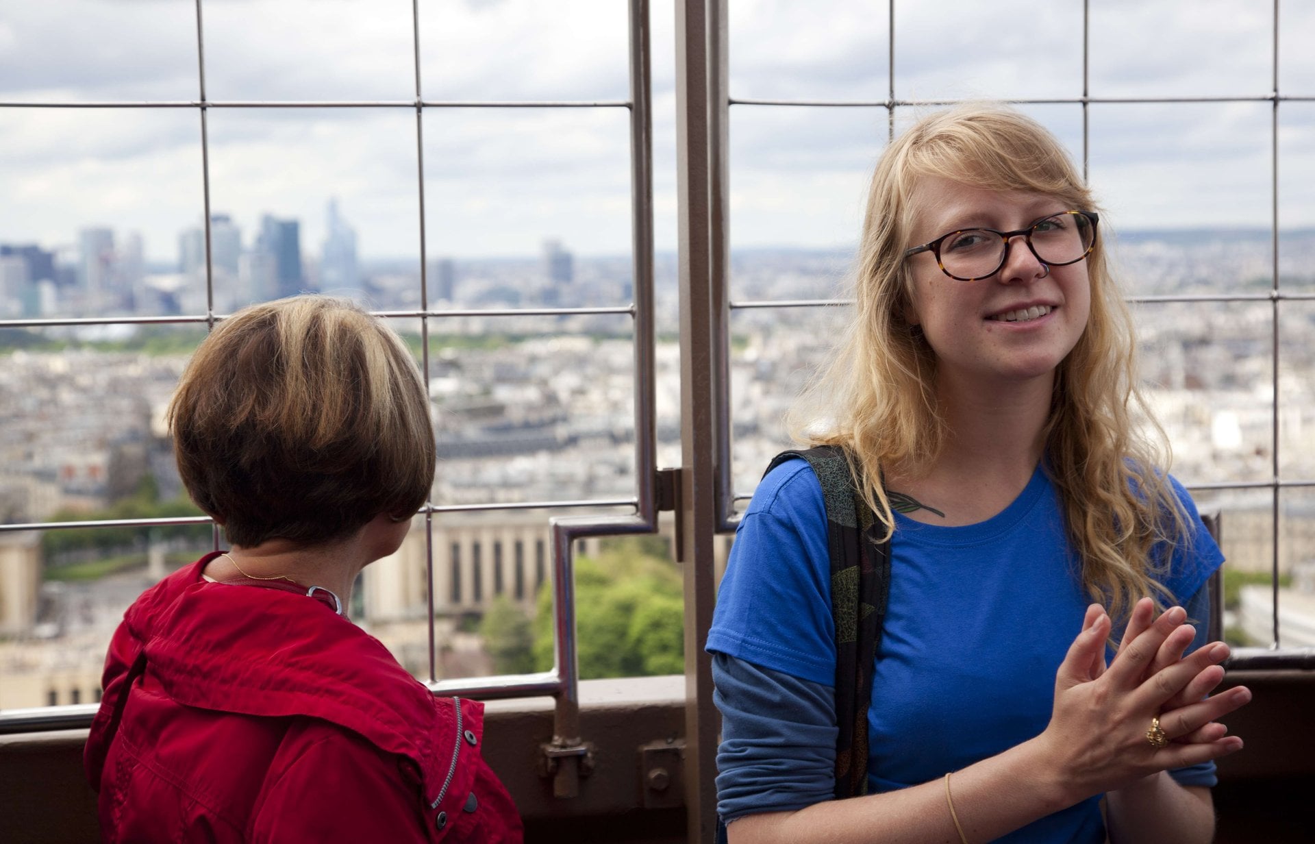 Subida a pie a la Torre Eiffel en español - Imagen 3