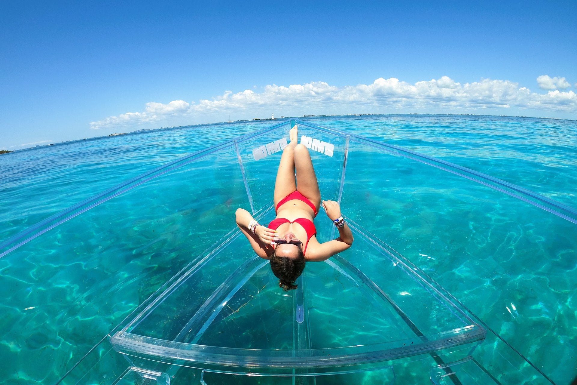 Clear boat en Isla Mujeres - Imagen 4