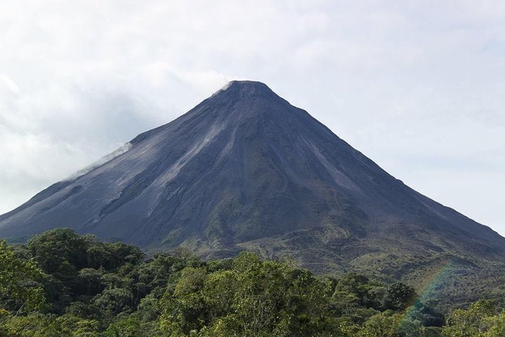 Volcán Arenal y termas Baldi - Imagen 2