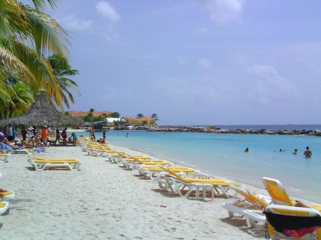 Playa de Curazao y cuevas de Hato - Imagen 3