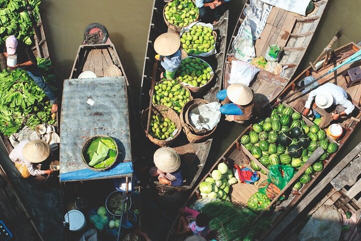 Tren de Mae Klong y mercado Damnoen Saduak - Imagen 4