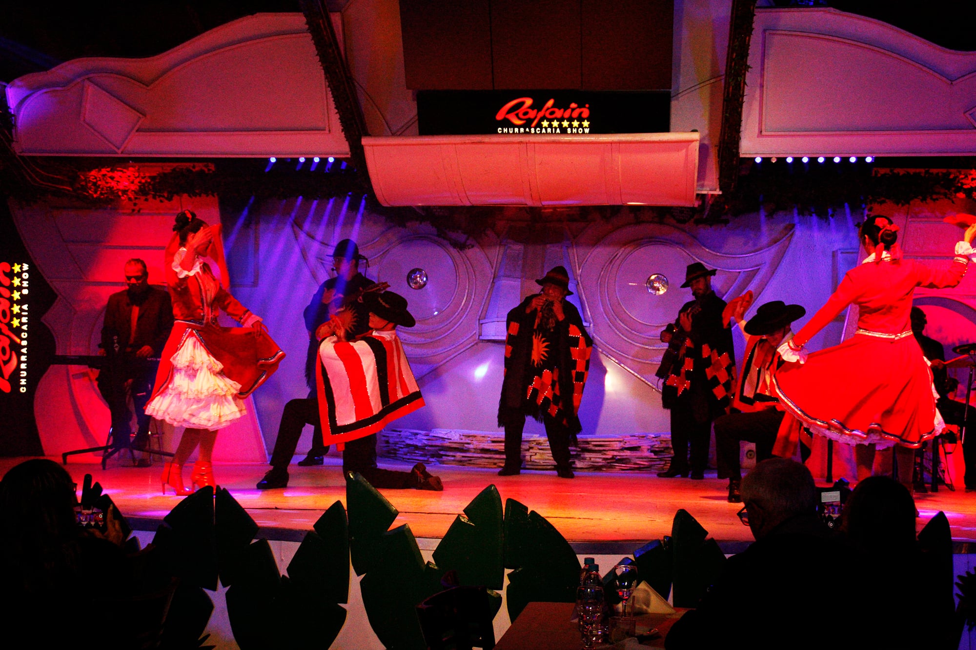 Cena con espectáculo en Rafain - Imagen 3