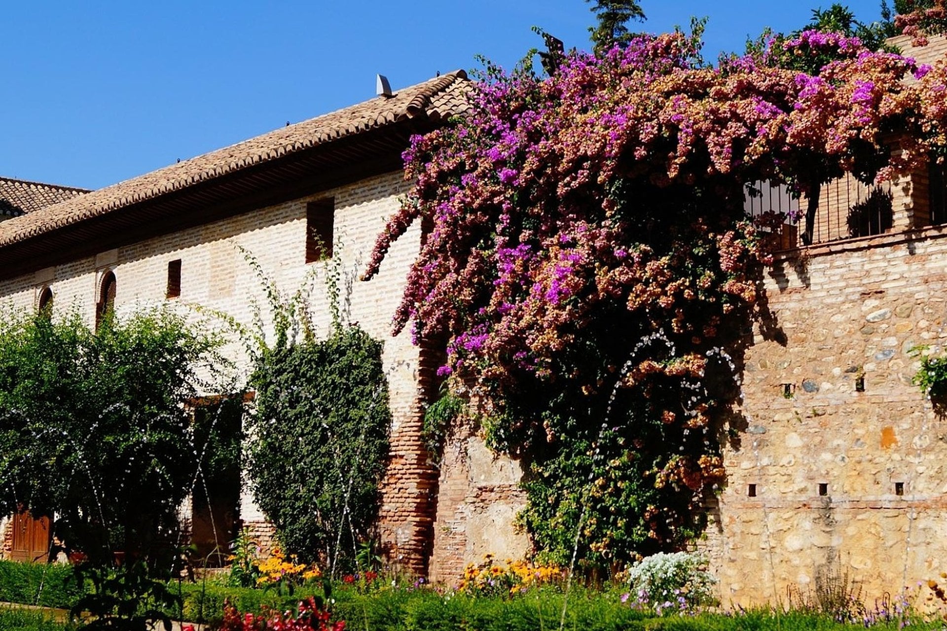 Alhambra: Alcazaba y Generalife con guía - Imagen 3
