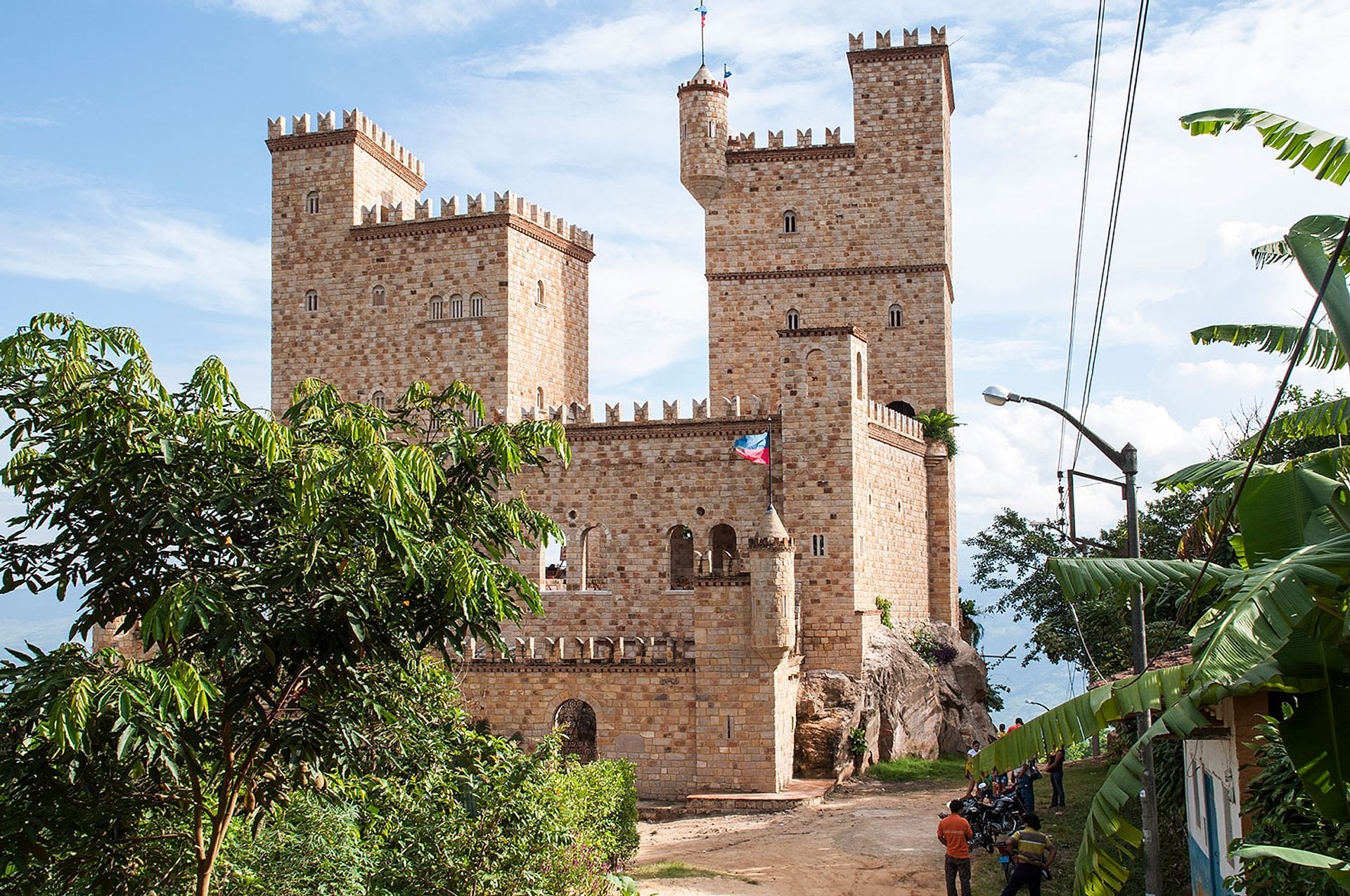 Visita a pueblo nativo y castillo - Imagen 2