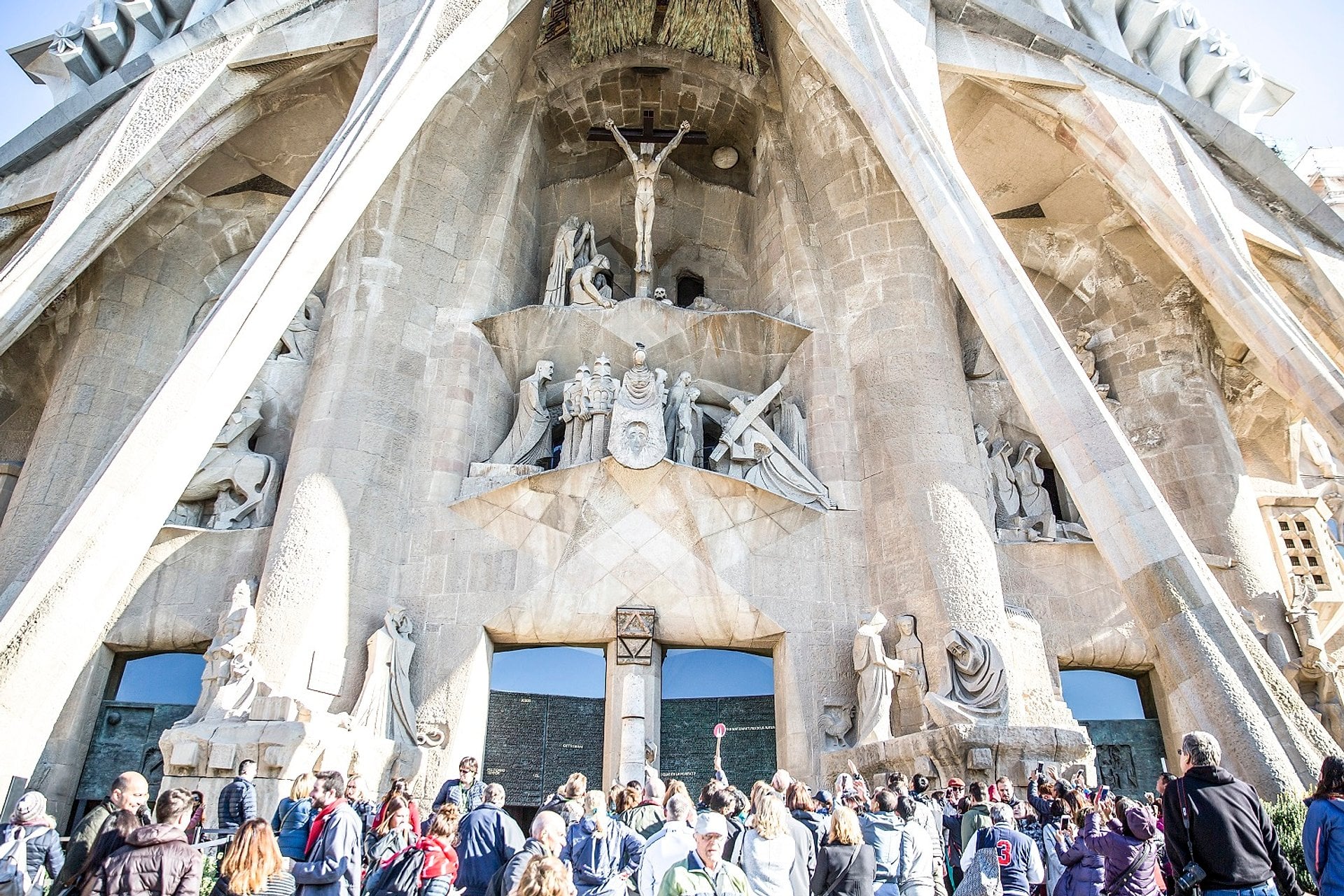 Sagrada Familia con torres: acceso rápido - Imagen 4