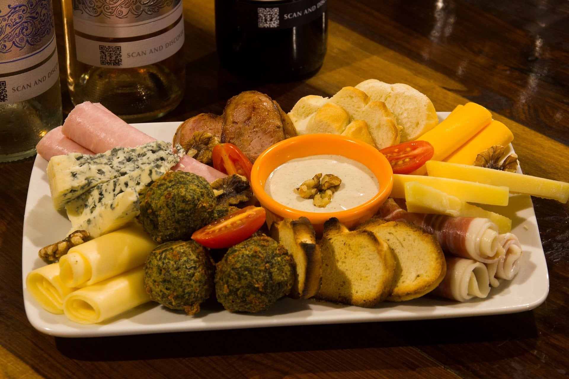 Degustación de vinos con tapeo en Caminito - Imagen 3