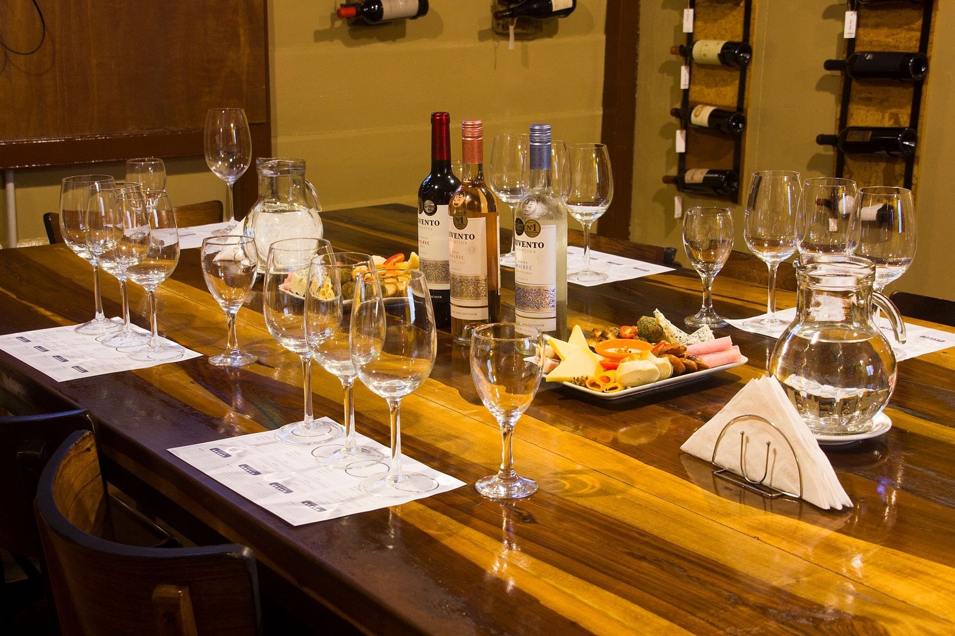 Degustación de vinos con tapeo en Caminito - Imagen 4