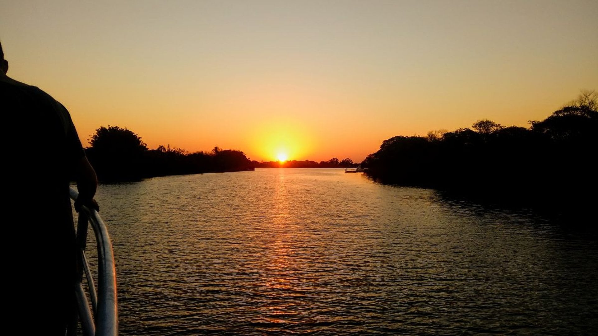 Barco Cisne Blanco - Billete Happy Hour - Imagen 2