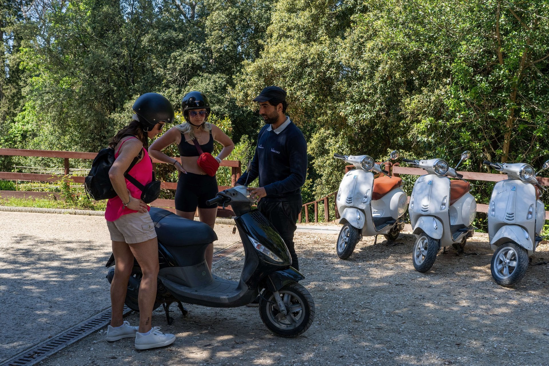 Toscana en Vespa desde Florencia - Imagen 2