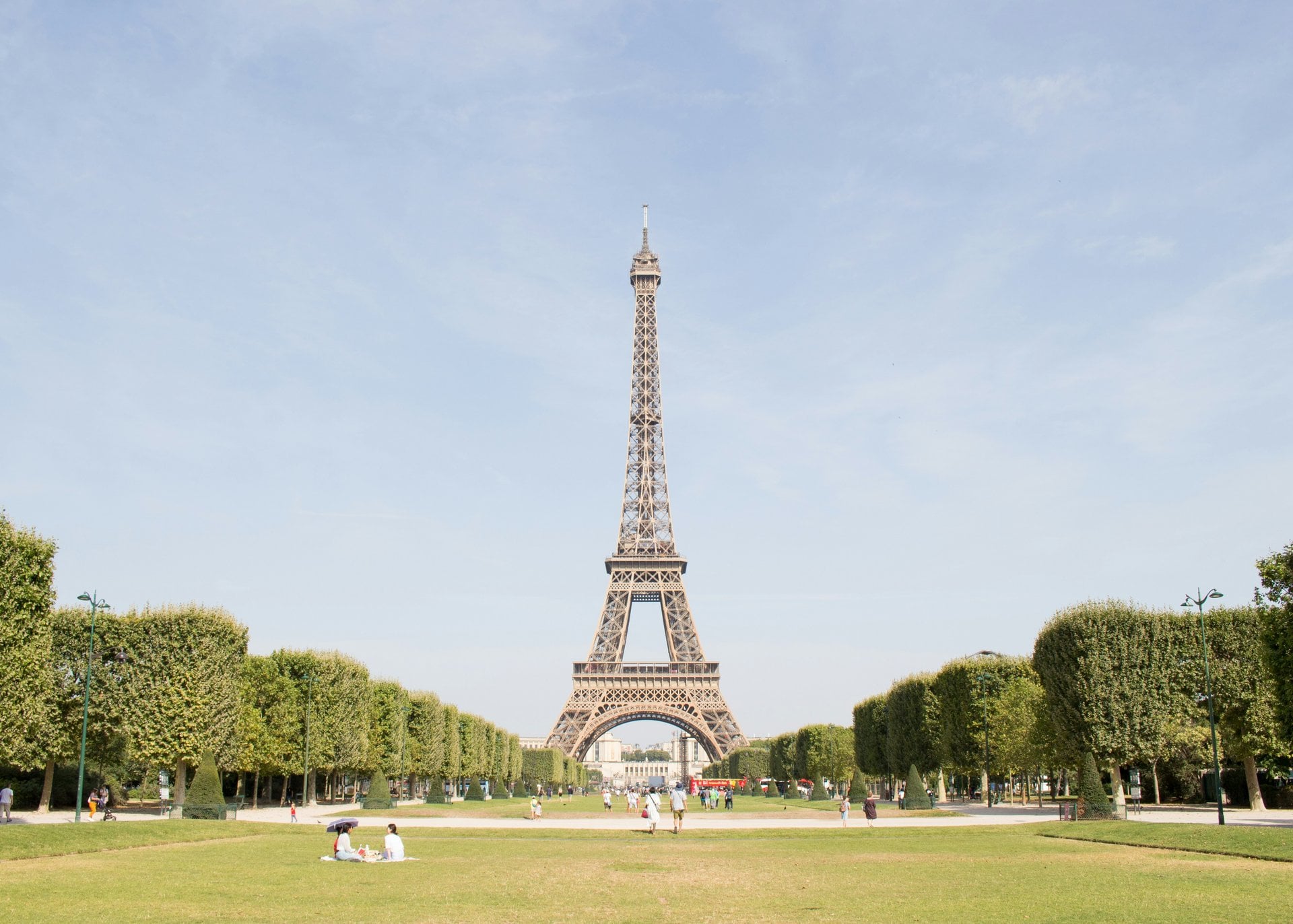 Torre Eiffel y Palacio de Versalles guiados - Imagen 2