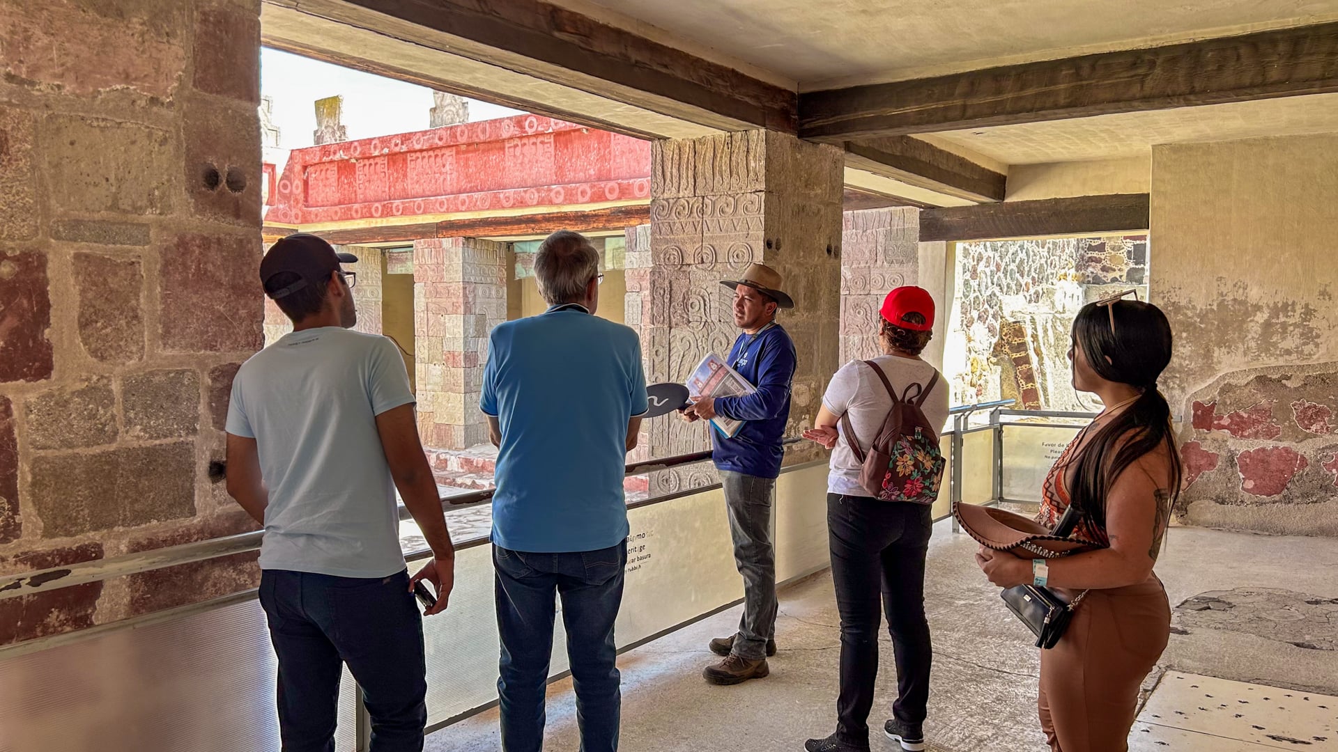 Teotihuacán con acceso temprano y guía - Imagen 3