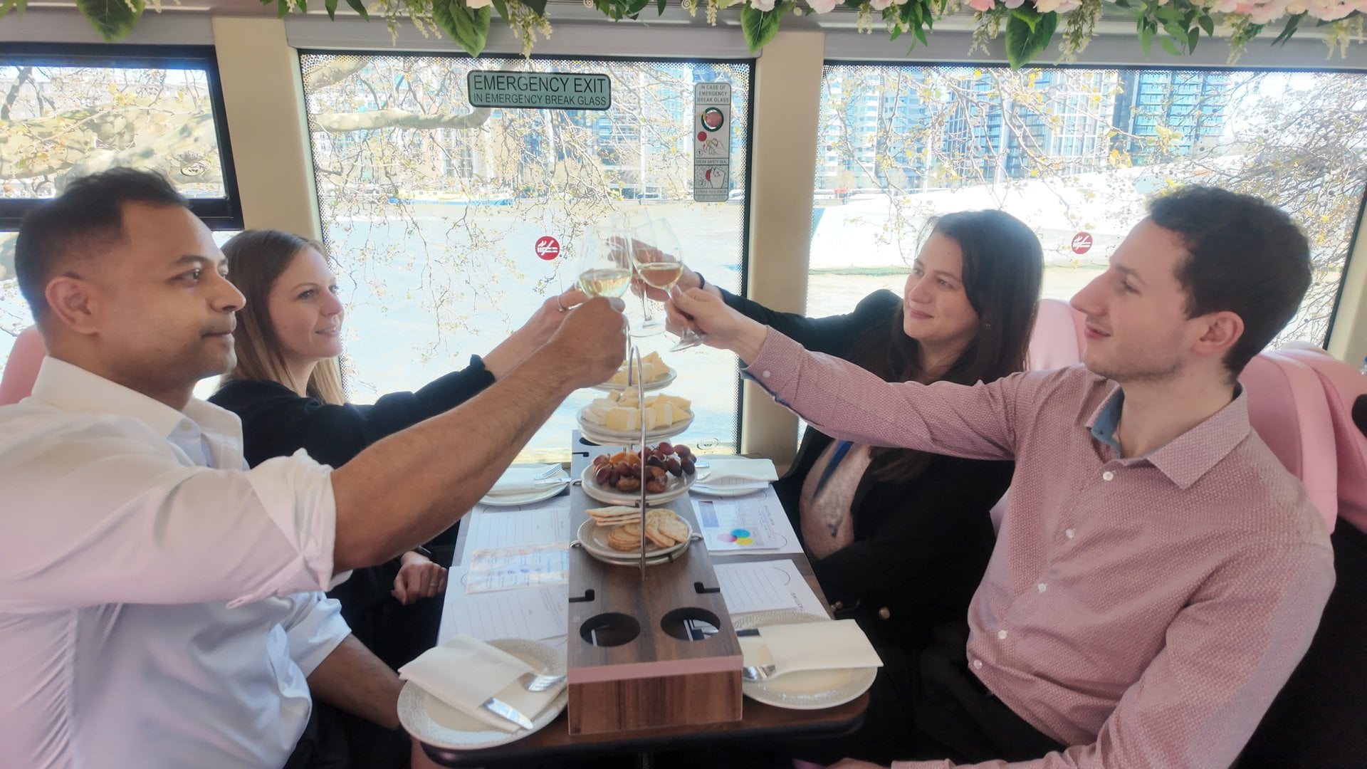 Bus por Londres con degustación de vinos - Imagen 3