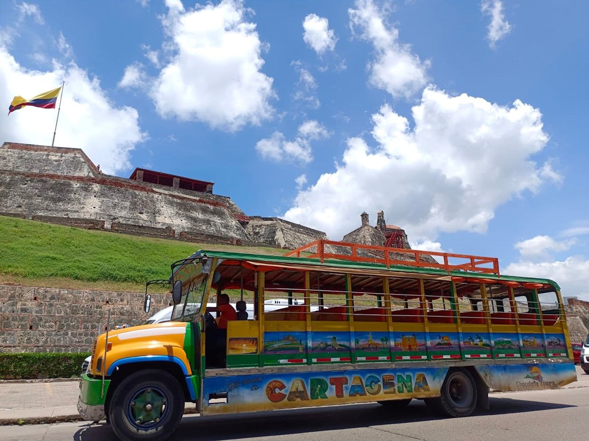 Paseo por la ciudad en Chiva - Imagen 4