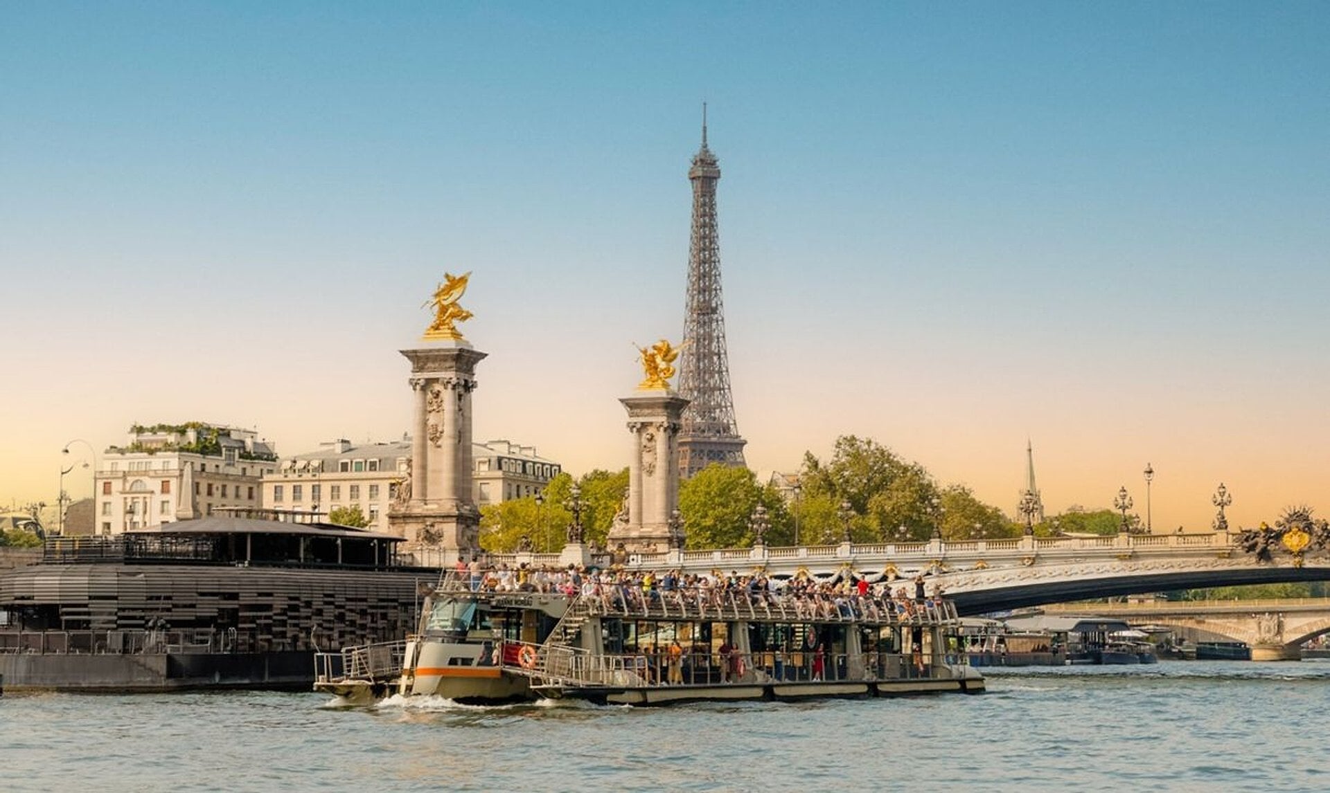 Barrio de la Torre Eiffel y crucero - Imagen 2
