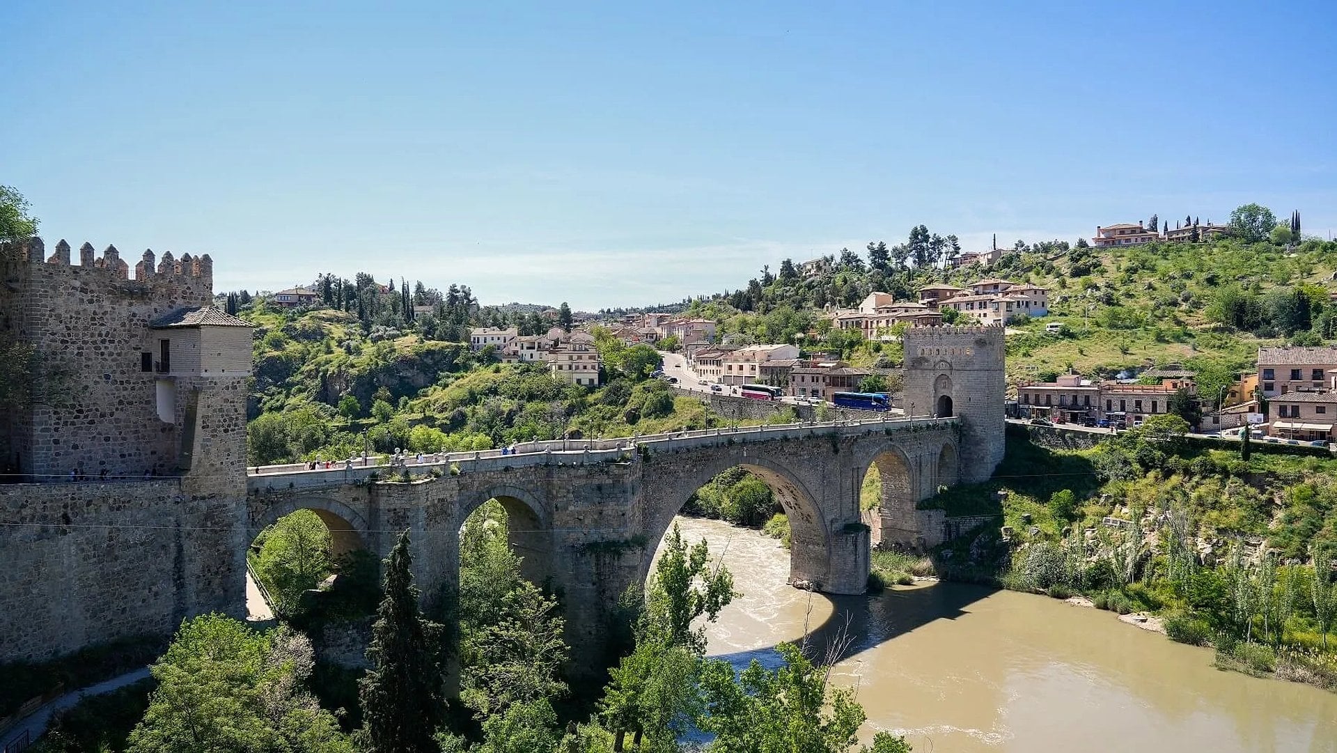 Toledo por la tarde con Catedral guiada - Imagen 4