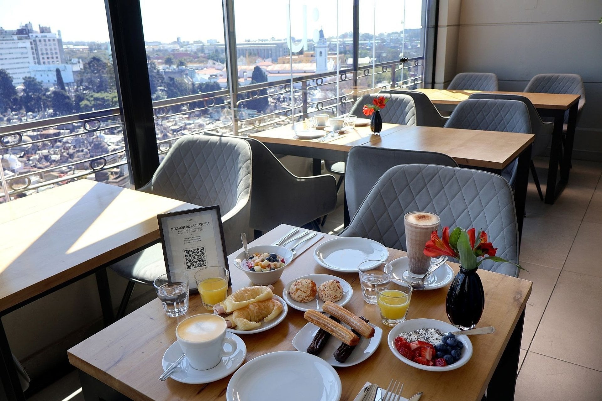 Urban Suites Recoleta: desayuno con vista - Imagen 3