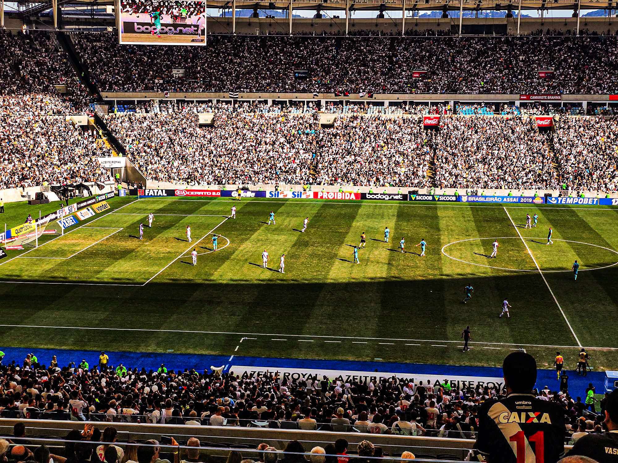 Partido de fútbol en Río con guía y traslado - Imagen 2