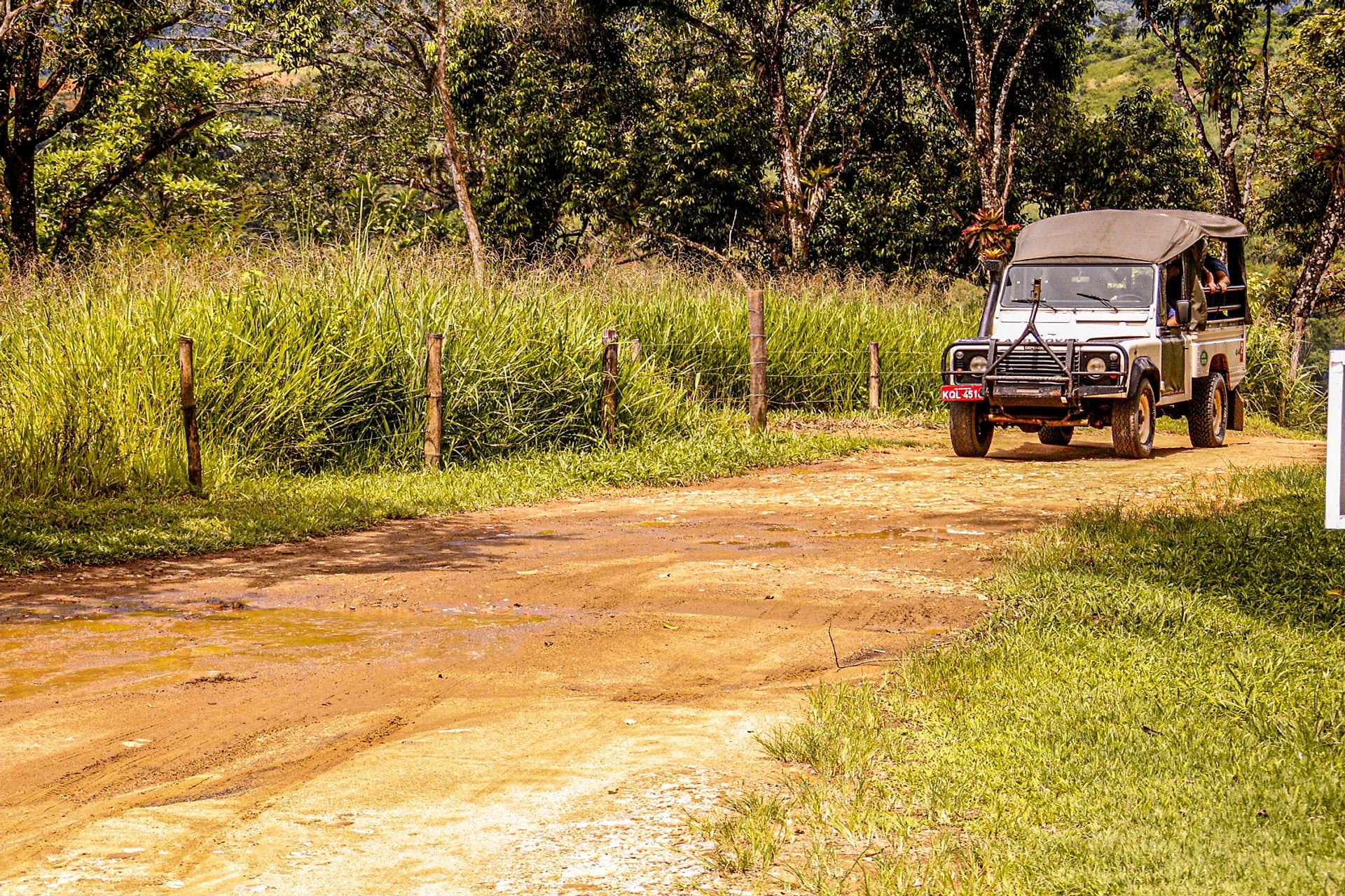 Recorrido en Jeep por las Cataratas - Imagen 2