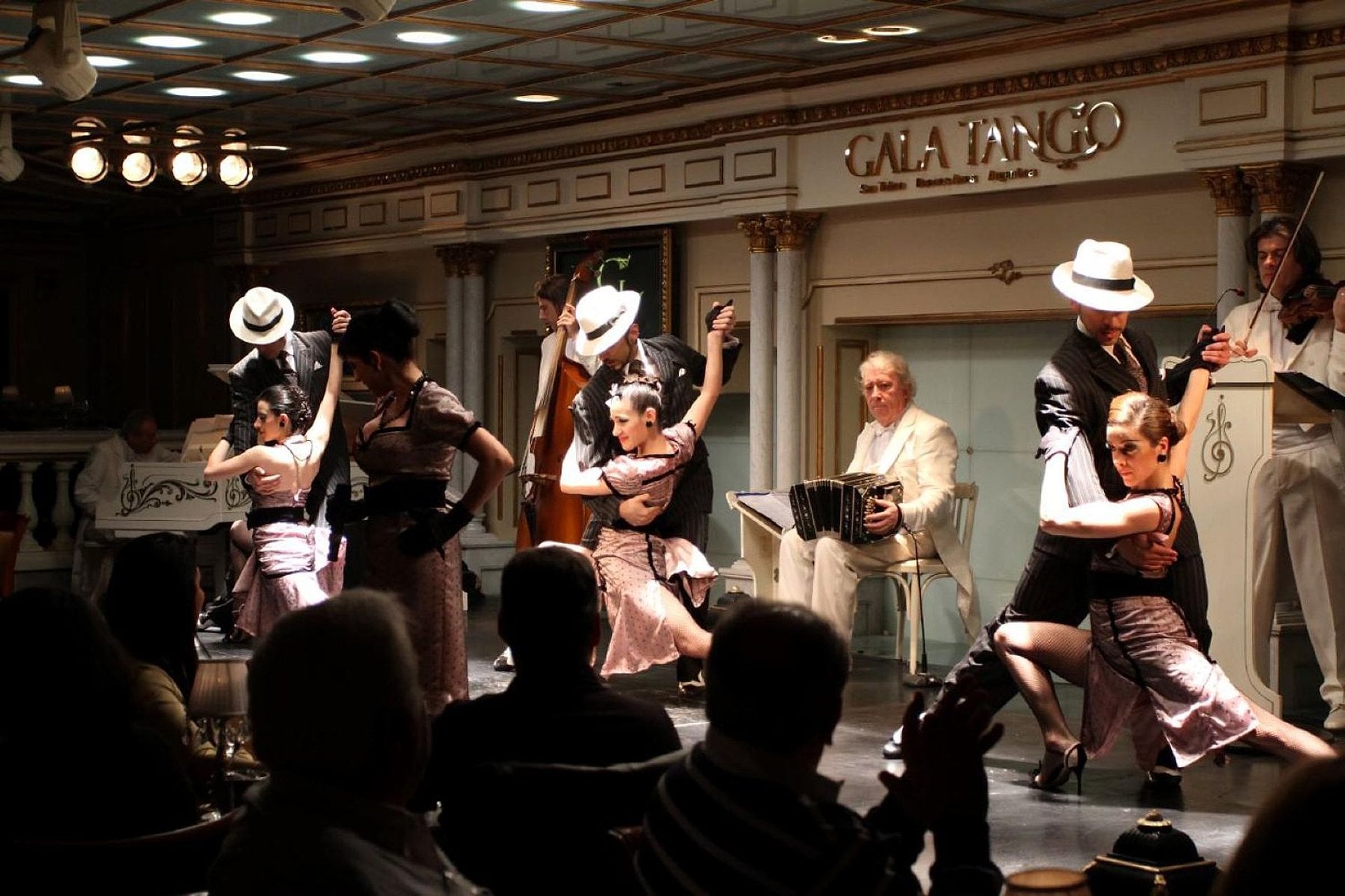 Cena Gourmet y Show de Tango en Gala Tango - Imagen 2