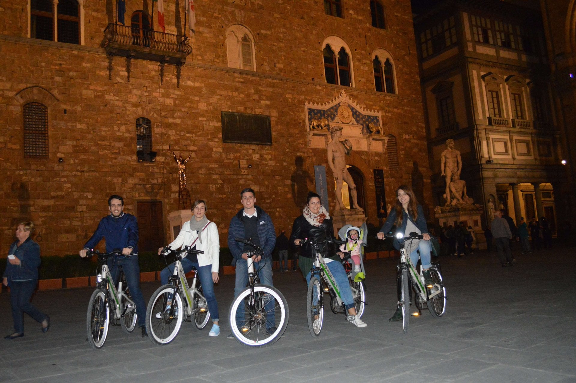 Florencia nocturna en e-bike y Michelangelo - Imagen 2