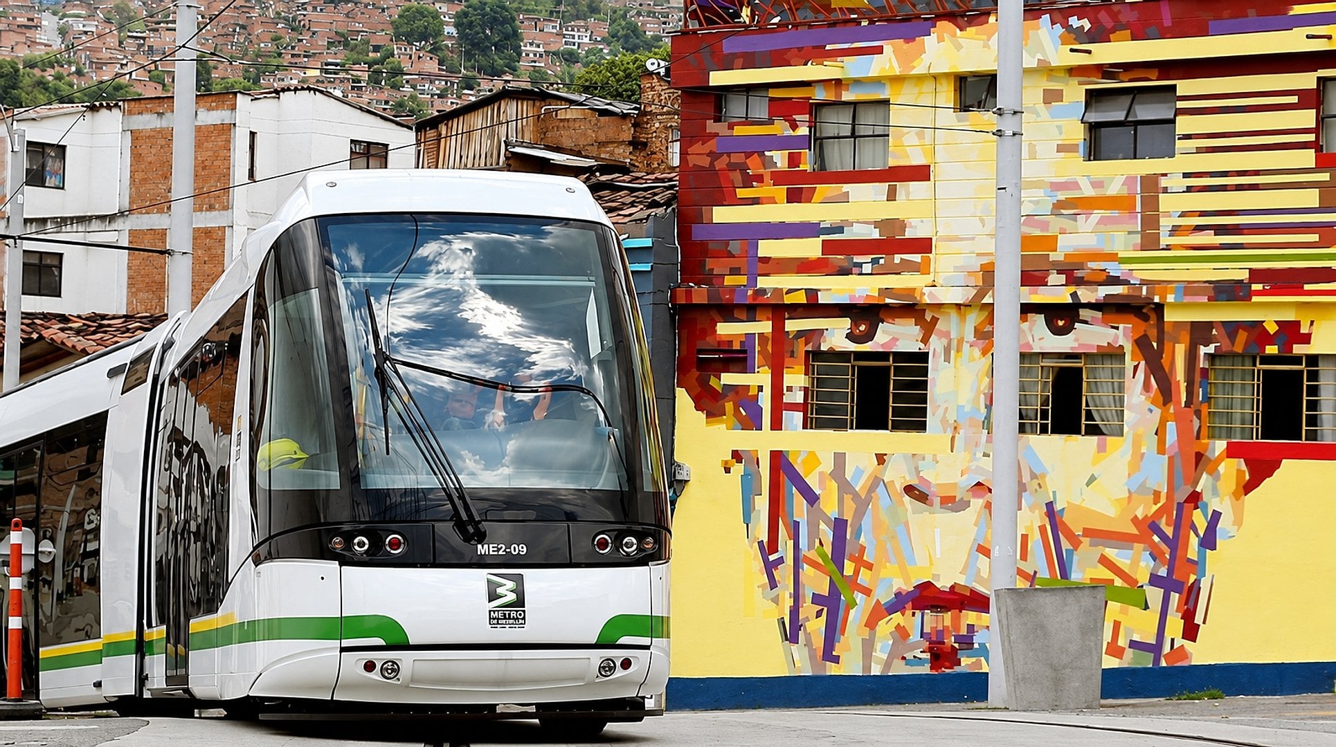 Ciudad y Comuna 13 con almuerzo - Imagen 3