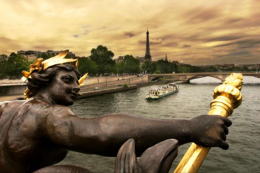 Torre Eiffel 2do piso, city tour y crucero - Imagen 3