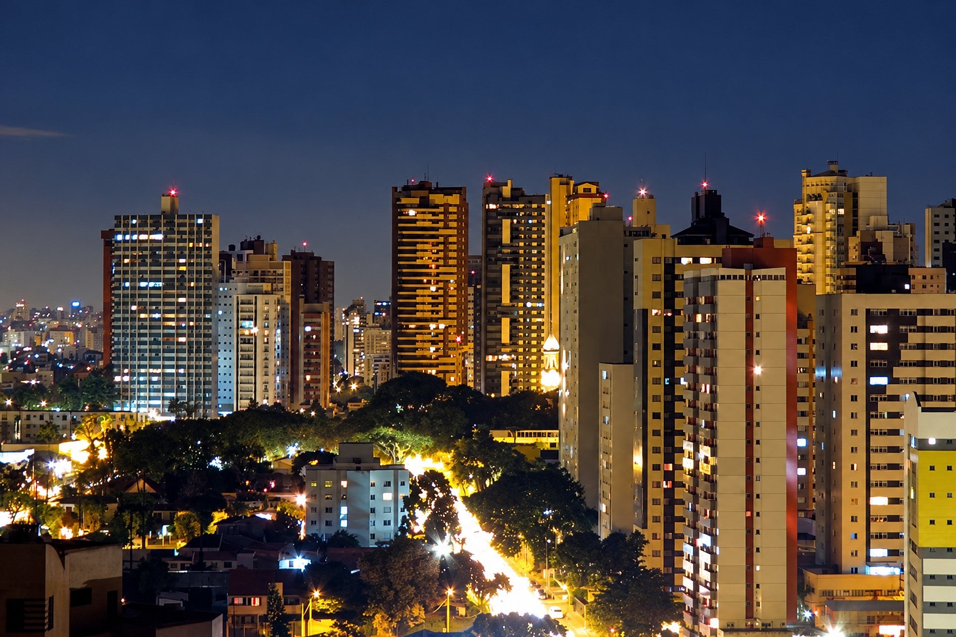 Curitiba de noche con cena - Imagen 2