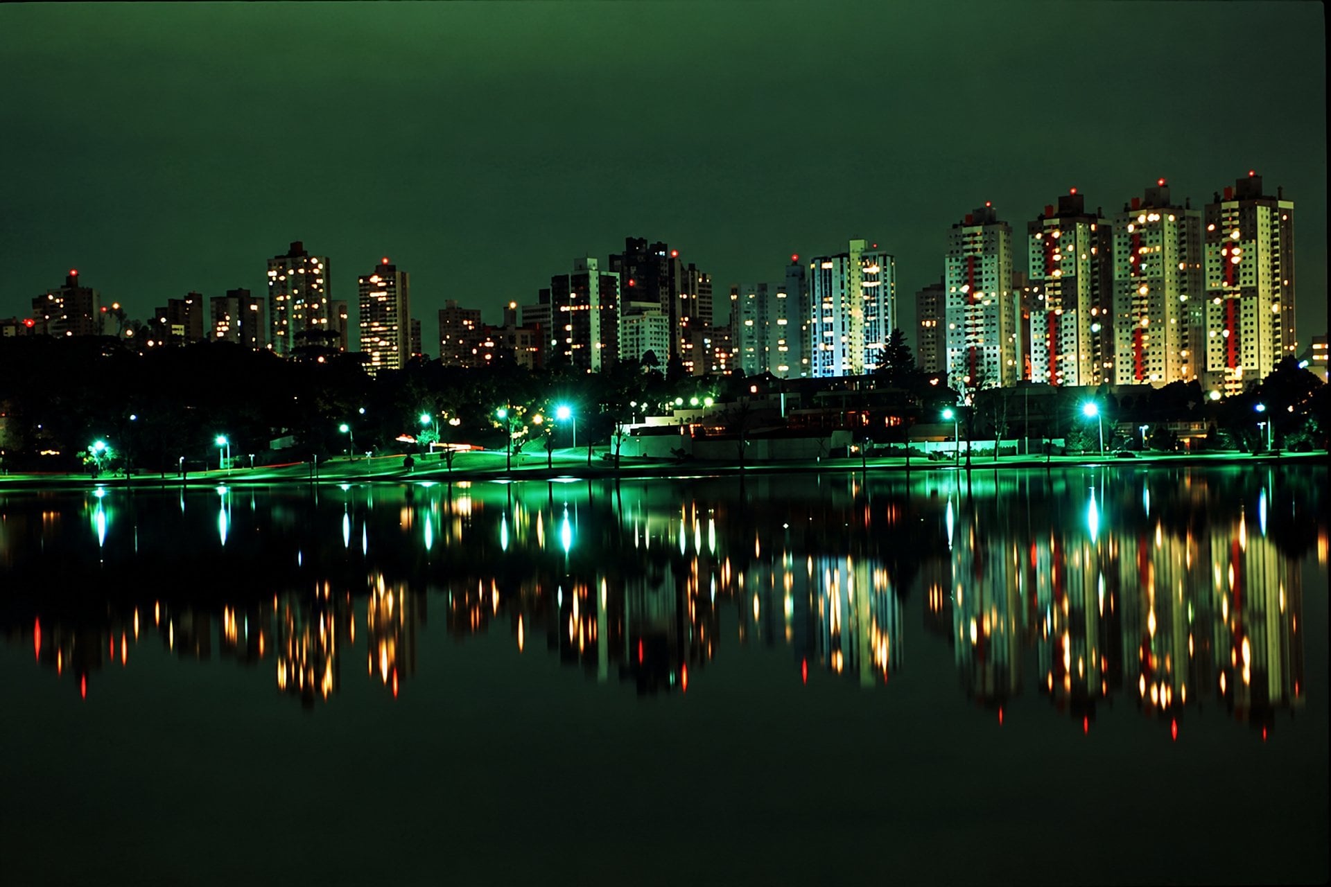Curitiba de noche con cena - Imagen 3
