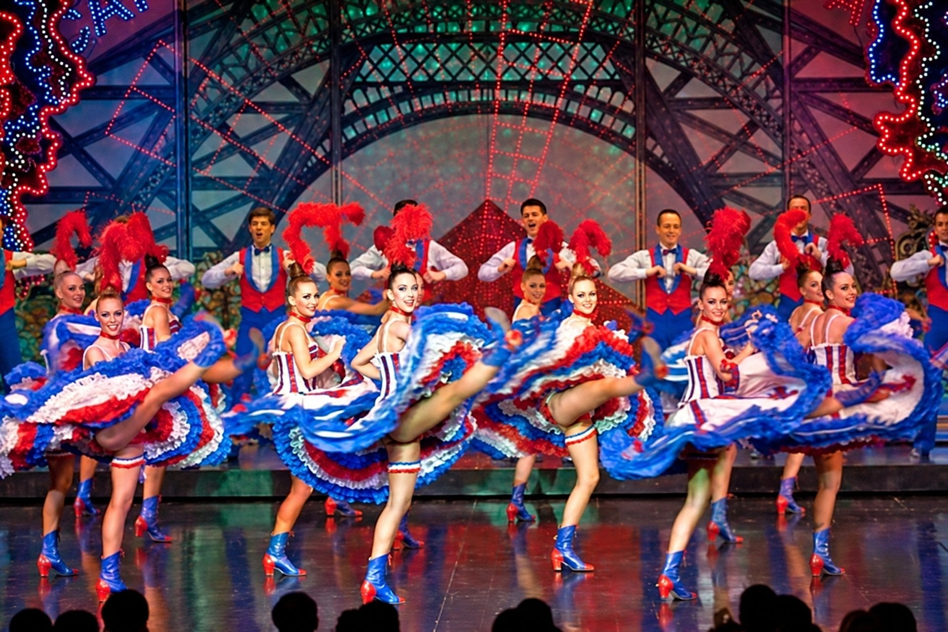 Crucero con cena y show en Moulin Rouge - Imagen 3