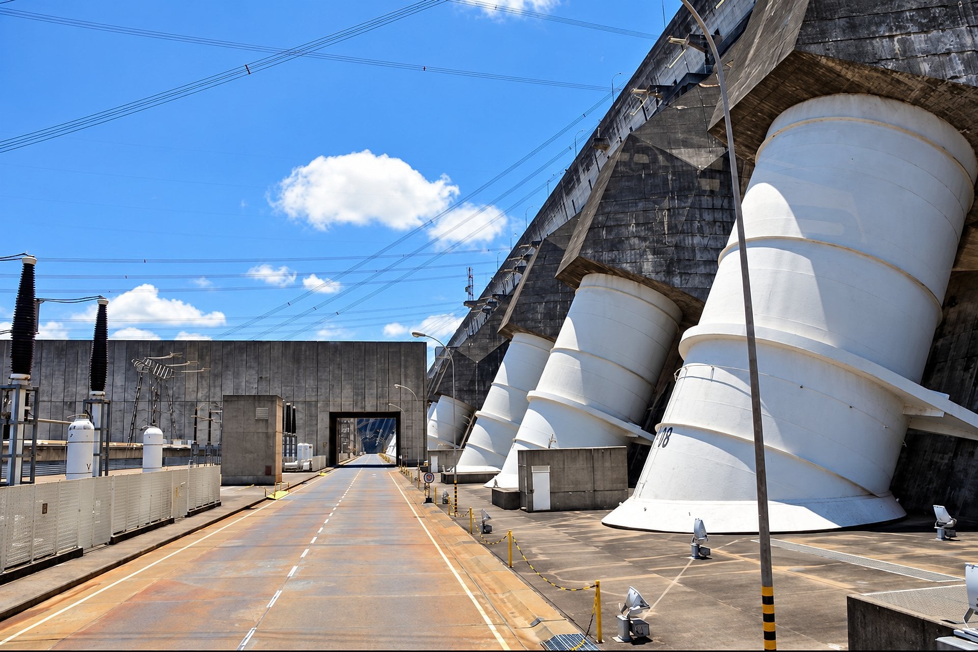 Itaipú: visita panorámica a la represa - Imagen 3