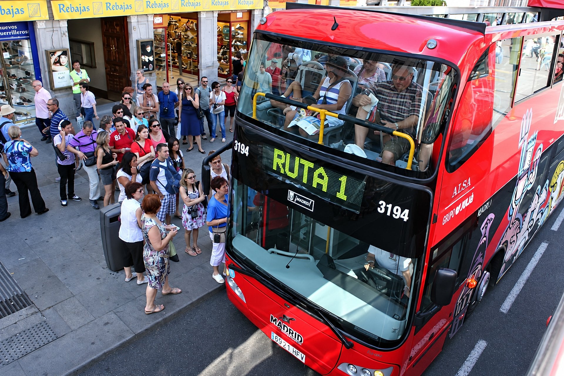 Madrid City Tour en bus Hop On Hop Off - Imagen 3