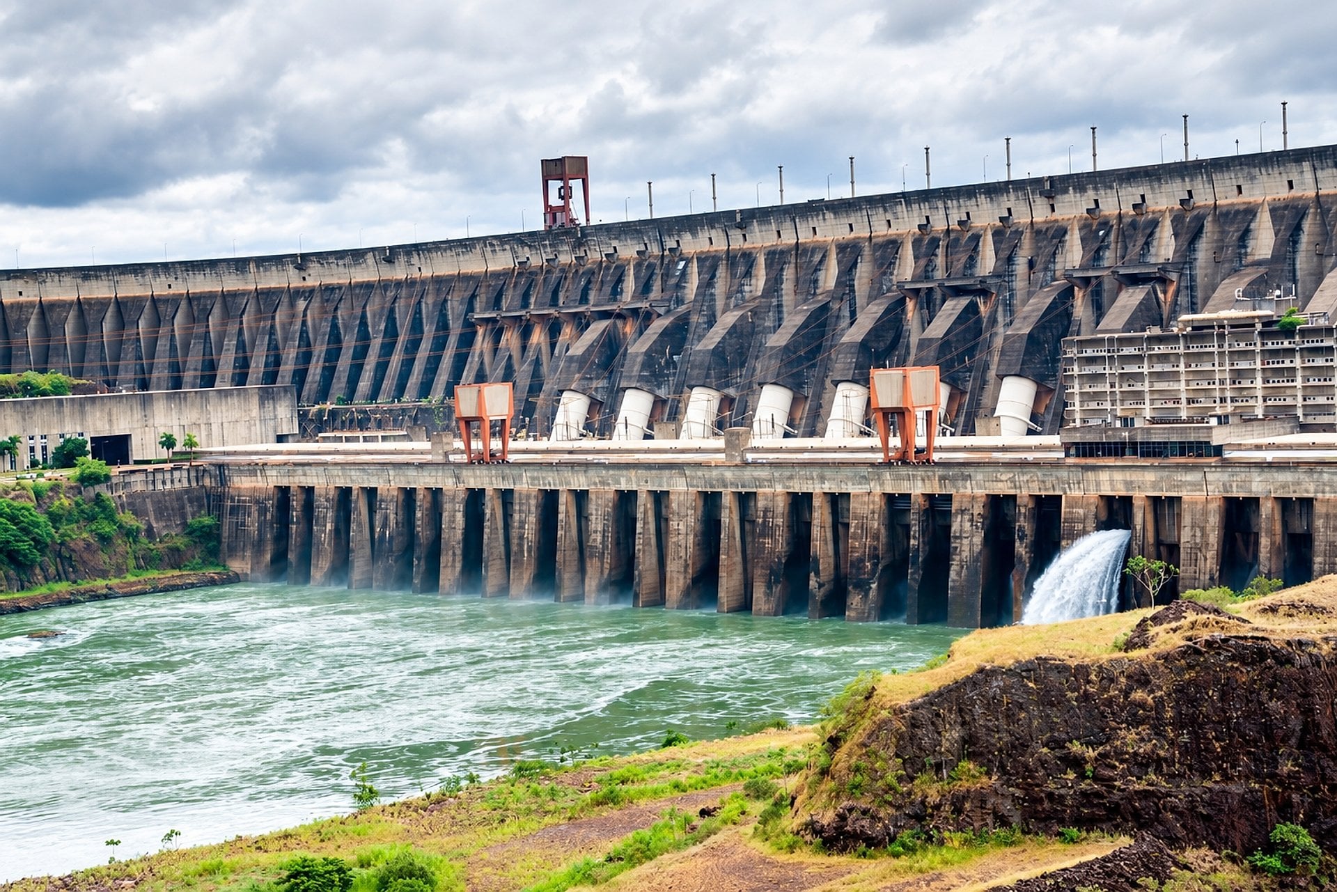 Itaipú: visita panorámica a la represa - Imagen 4