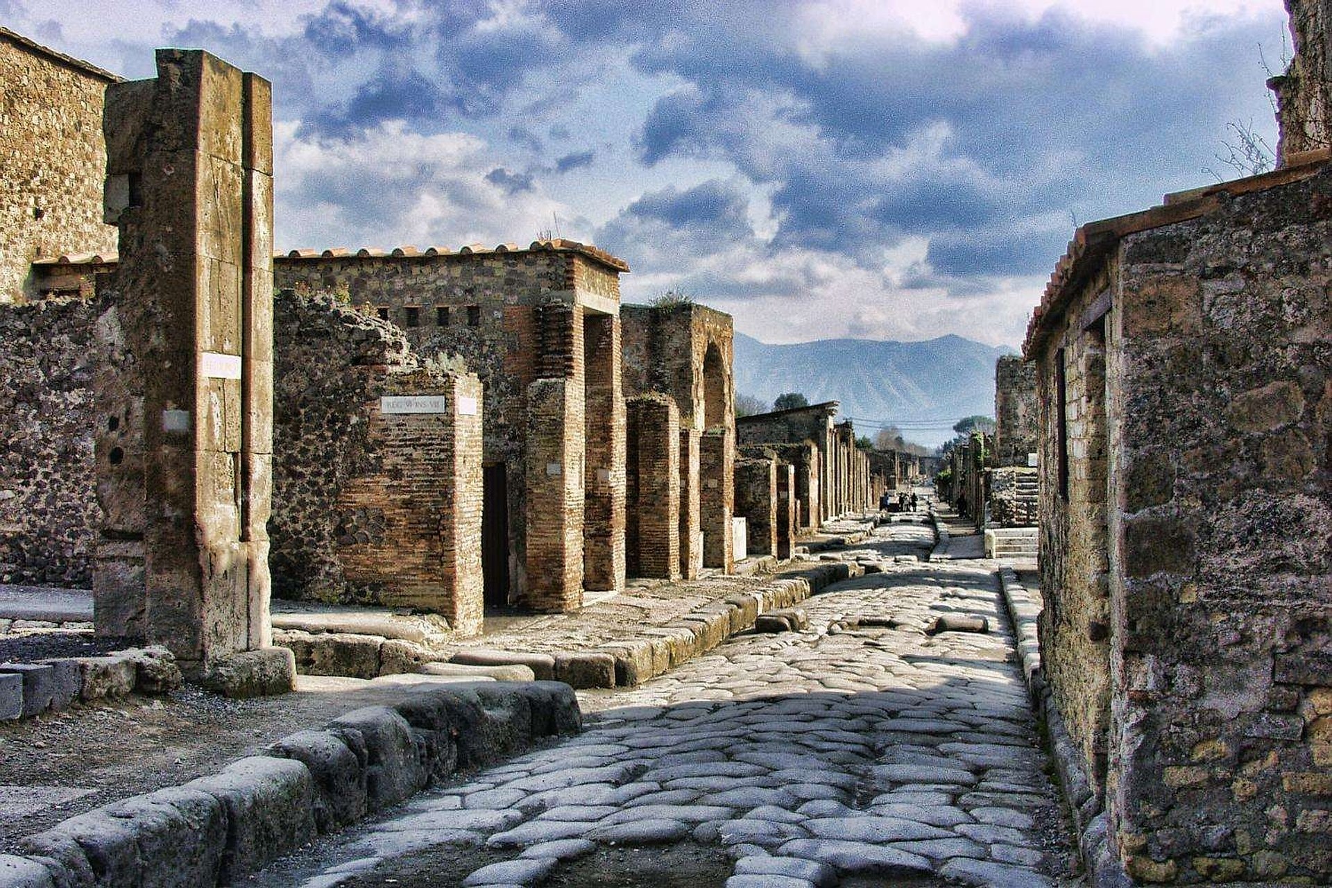 Pompeya y Vesubio con acceso prioritario - Imagen 1