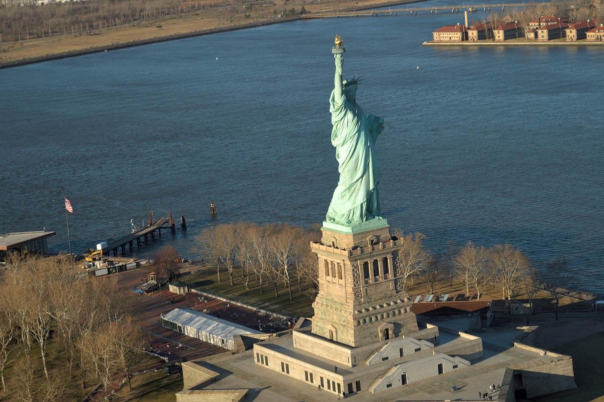 Isla de la Libertad: audioguía en el celular - Imagen 1