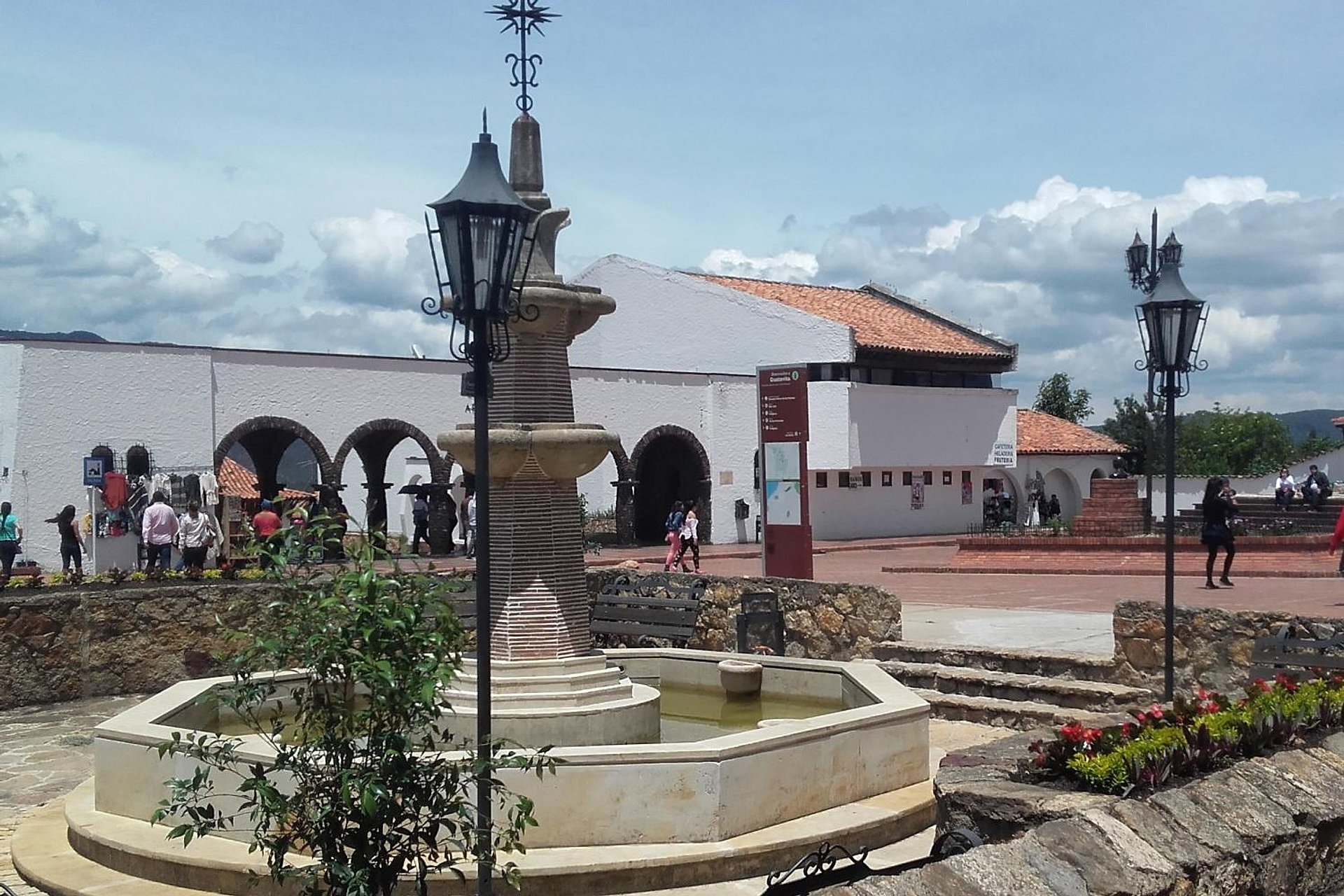 Visita privada a Guatavita desde Bogotá - Imagen 1