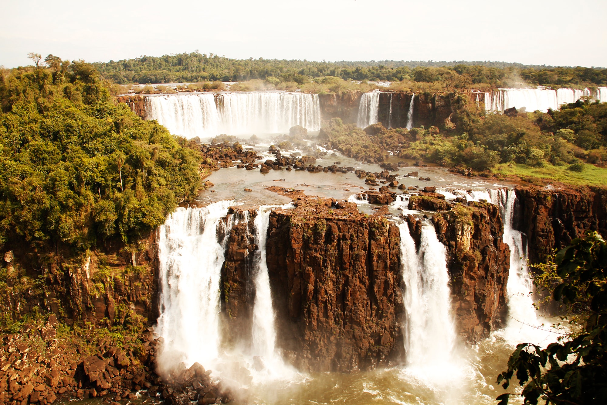 Cataratas del Iguazú: Brasil y Argentina - Imagen 1