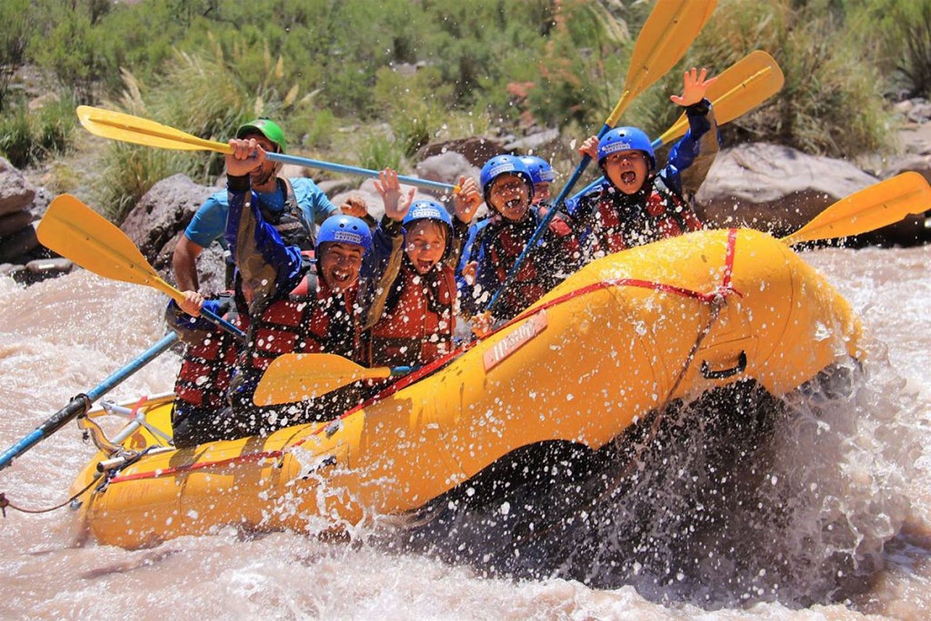 Rafting en el Río Mendoza - Imagen 1