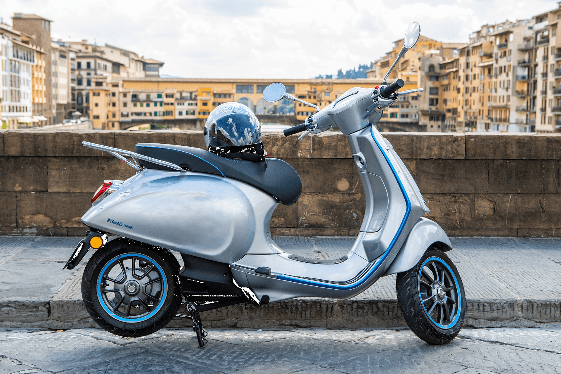 Colinas de Florencia en Vespa eléctrica - Imagen 1